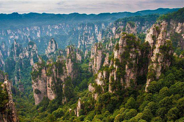 湖南旅游十大必去景区，湖南有哪些旅游景点好玩的地方