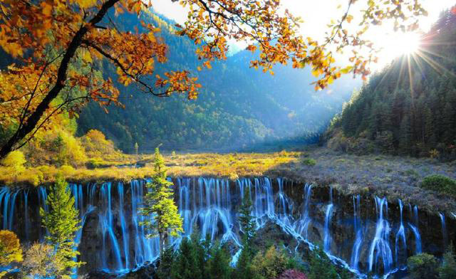 四川景点排行榜前十名，四川旅游必去十大景点推荐