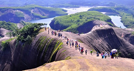 郴州十大著名景点推荐，湖南郴州旅游十大必去景区